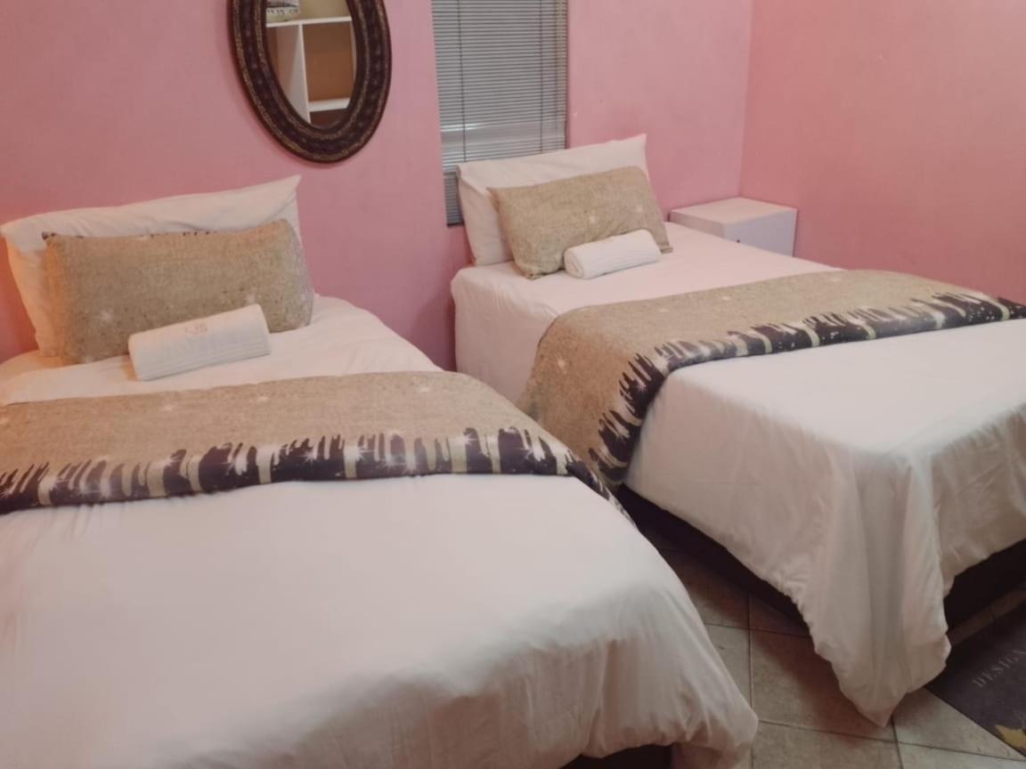 Gspot94-Gardenspot94 Apartment Johannesburg Bagian luar foto